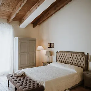  Alloggio per agriturismo Parco Di Montebello